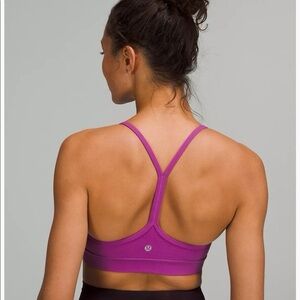 LULULEMON Flow Y Nulu Sports Bra